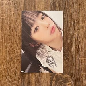 Hanni NewJeans Large Photocard Official K-pop